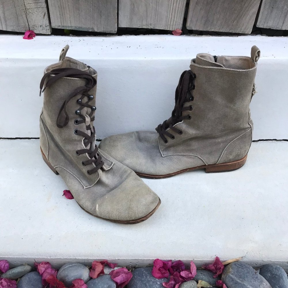 Common Projects Mens Boots